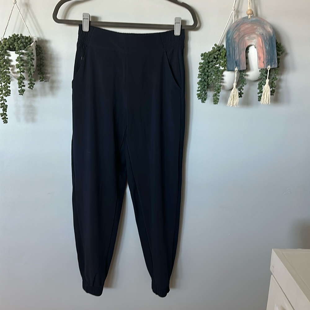 Athleta women’s navy blue joggers size 2
